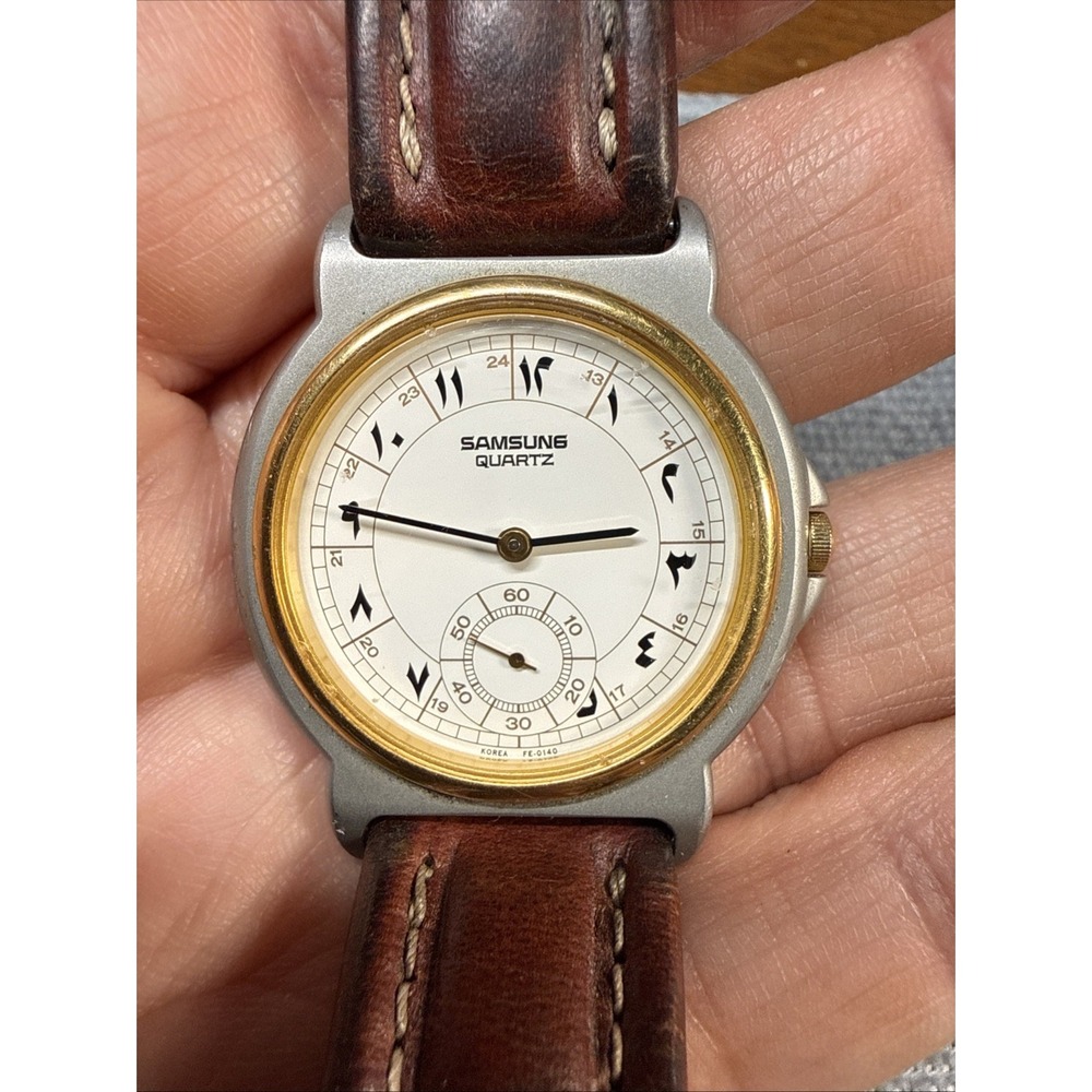 Vintage Samsung Arabic Numeral, Quartz Watch Analog, Small Seconds Leather Runs